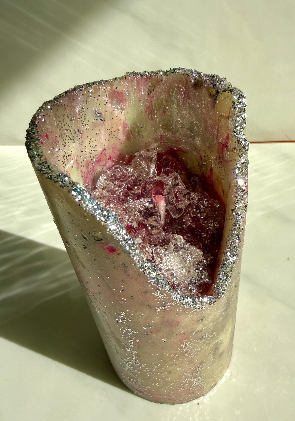 Pink Geode‑Look Candle • Silver Glitter Rim • Crystal‑Inspired Decorative Art Piece