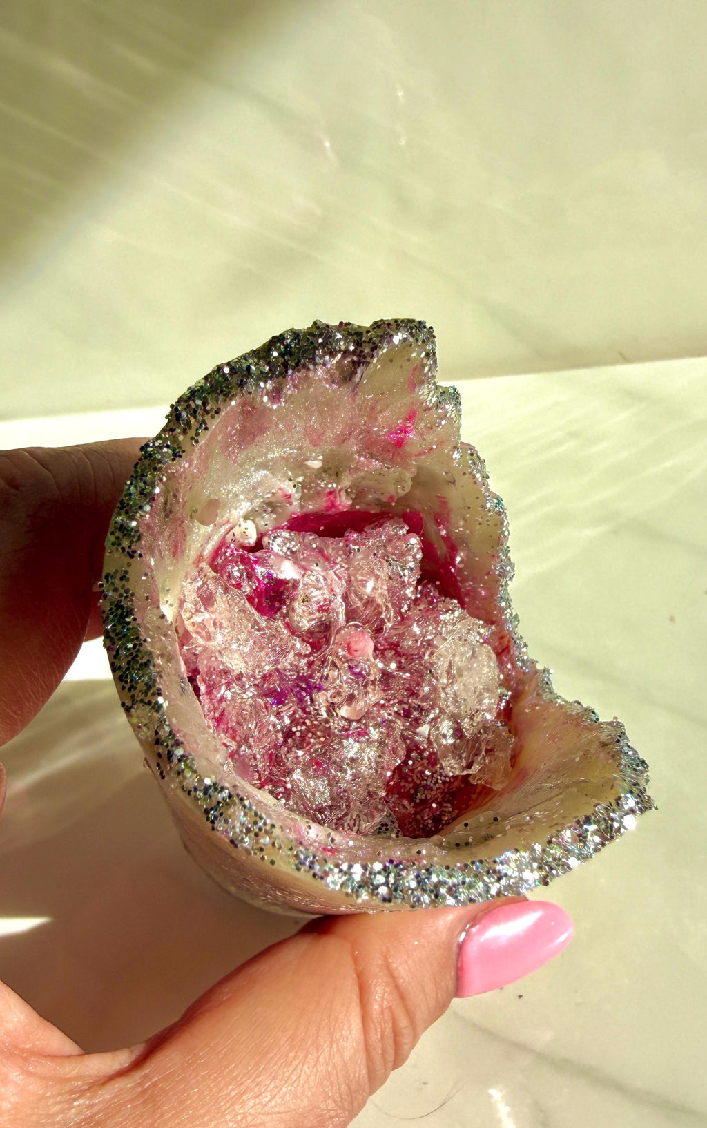 Pink Geode‑Look Candle • Silver Glitter Rim • Crystal‑Inspired Decorative Art Piece