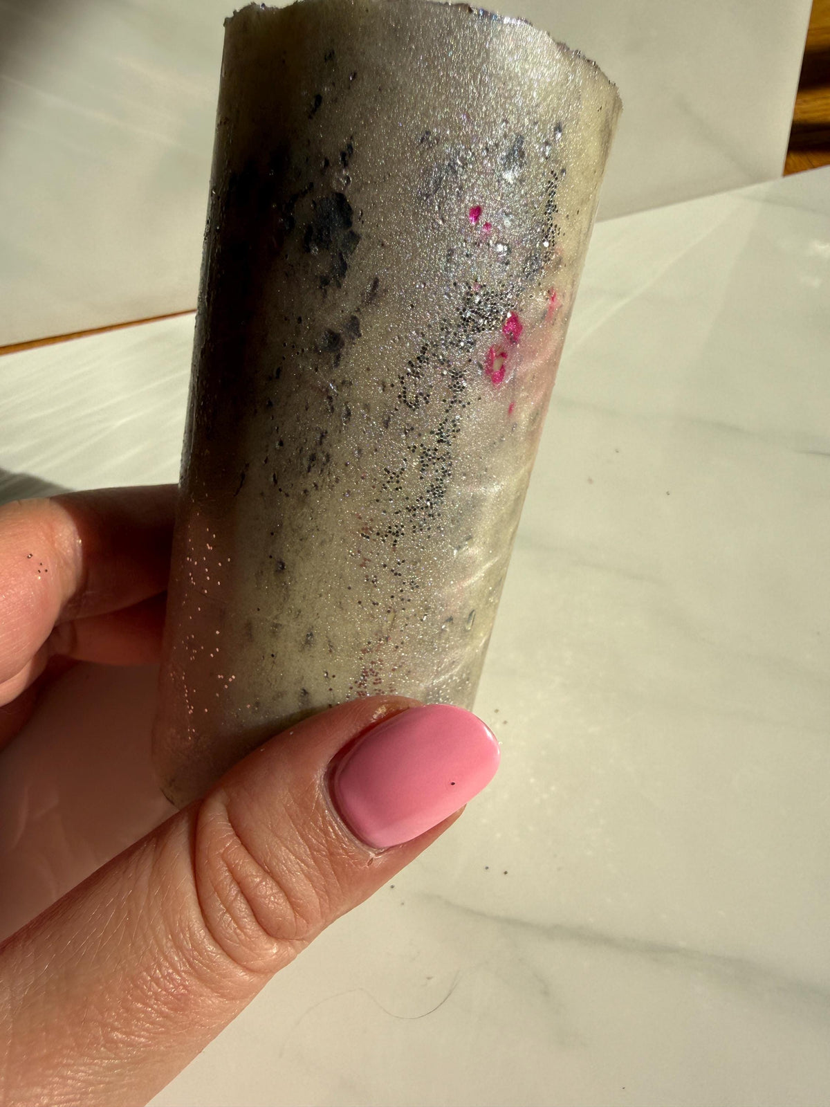 Pink Geode‑Look Candle • Silver Glitter Rim • Crystal‑Inspired Decorative Art Piece