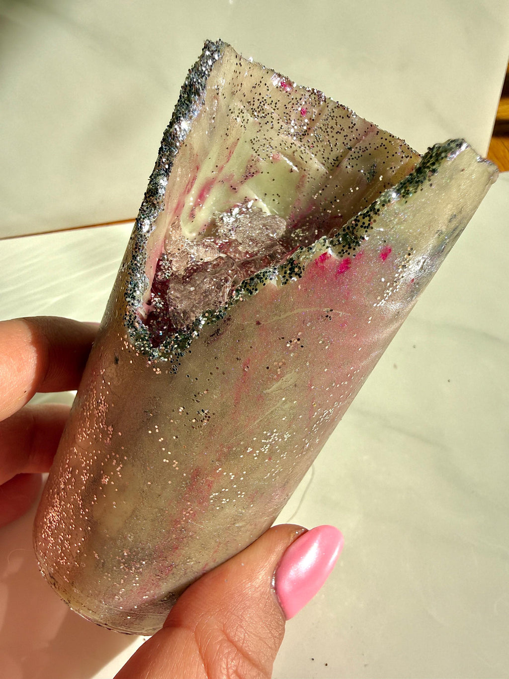 Pink Geode‑Look Candle • Silver Glitter Rim • Crystal‑Inspired Decorative Art Piece