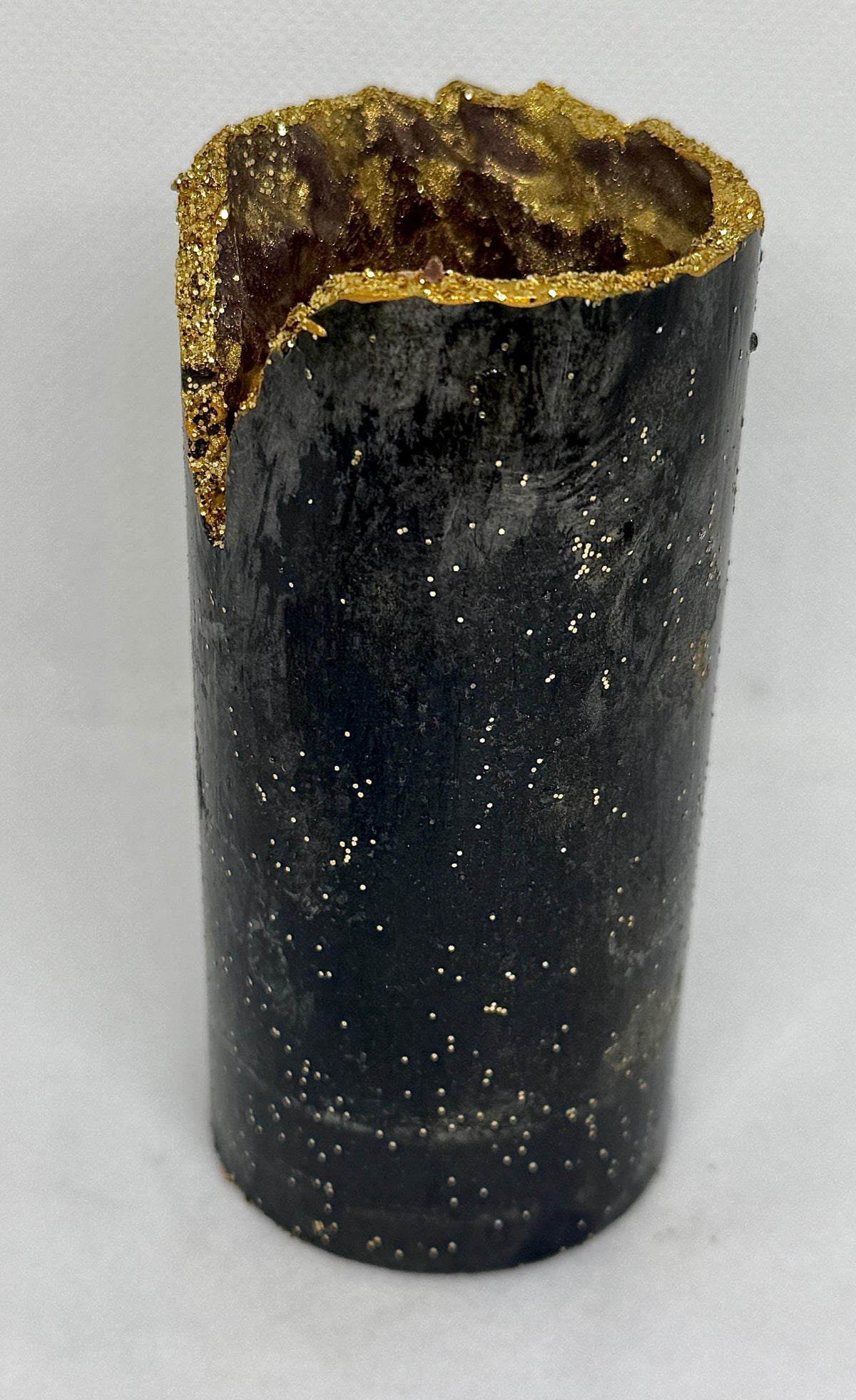 Handmade Luxury Irregular Candle | Black Wax with Sparkling Gold Rim | Modern Decor 02