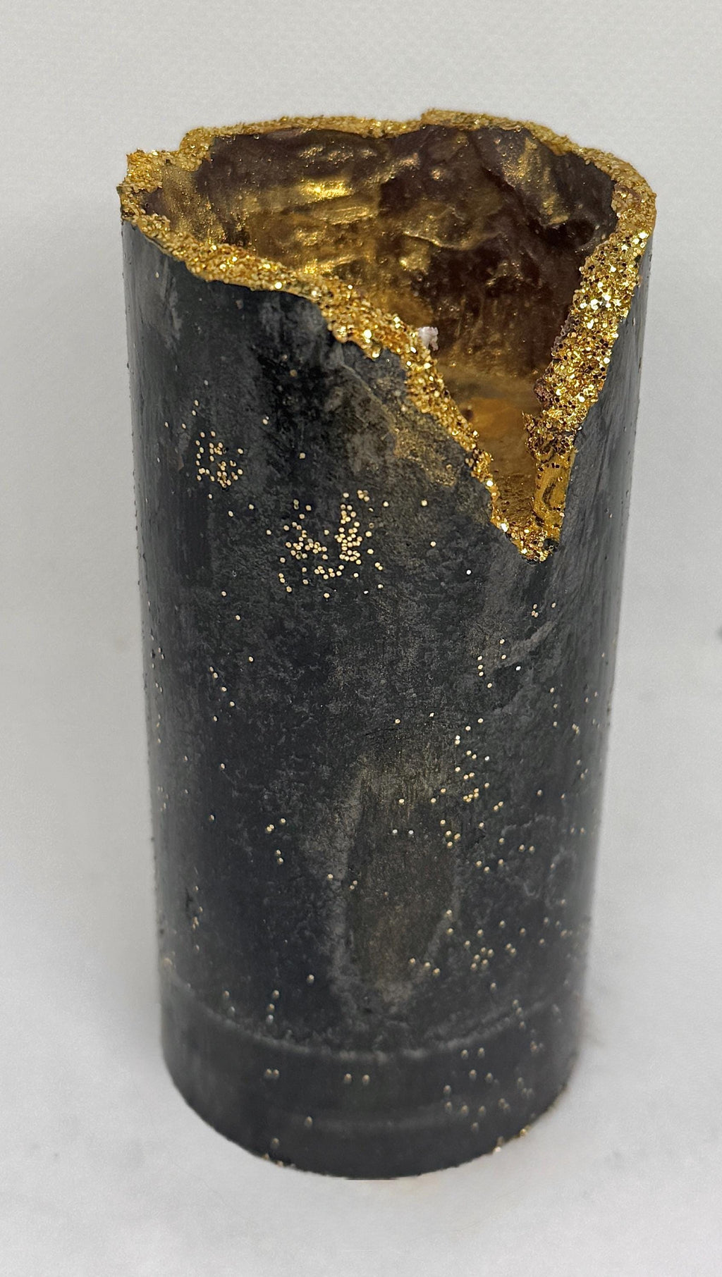 Handmade Luxury Irregular Candle | Black Wax with Sparkling Gold Rim | Modern Decor 02