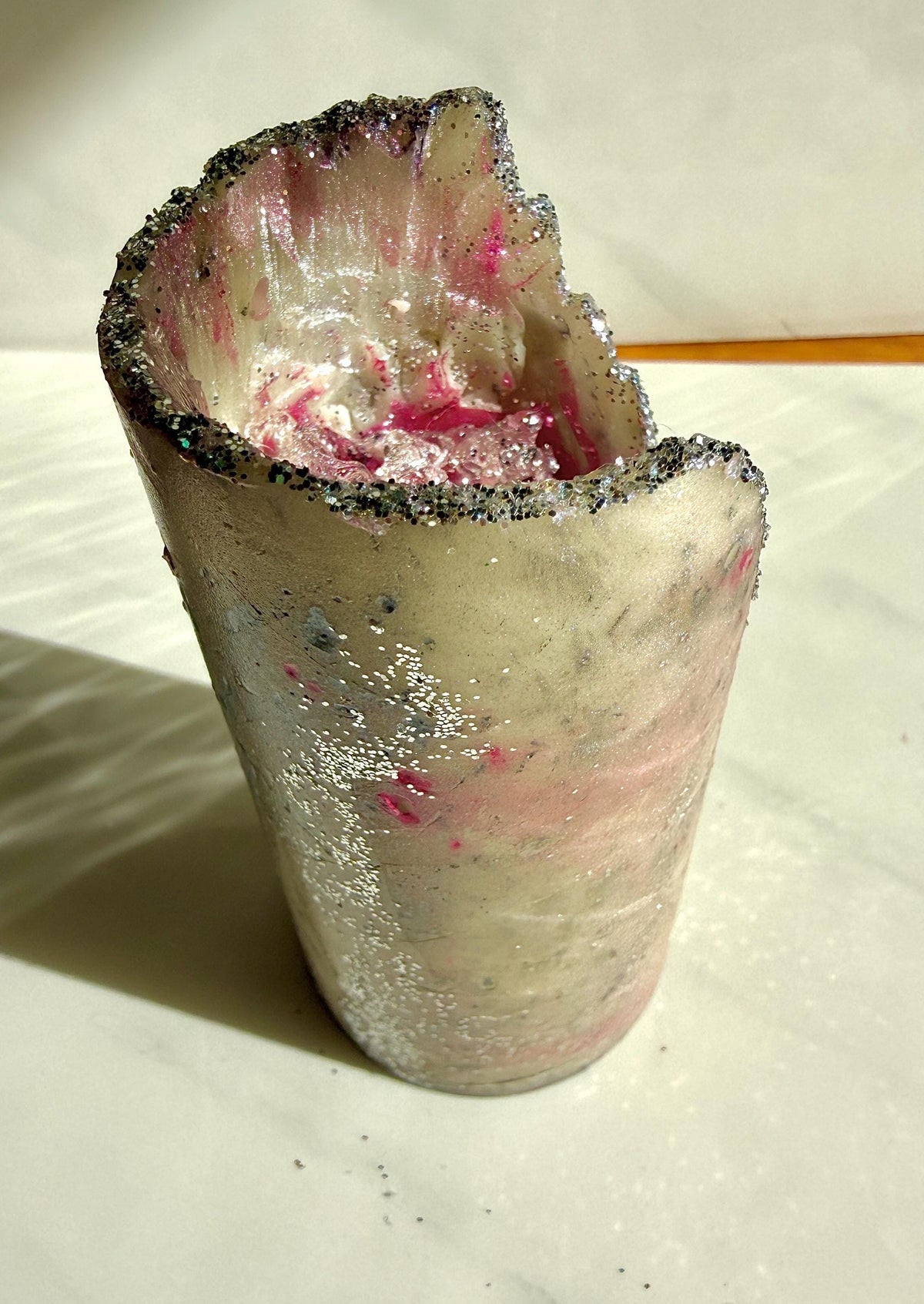 Pink Geode‑Look Candle • Silver Glitter Rim • Crystal‑Inspired Decorative Art Piece